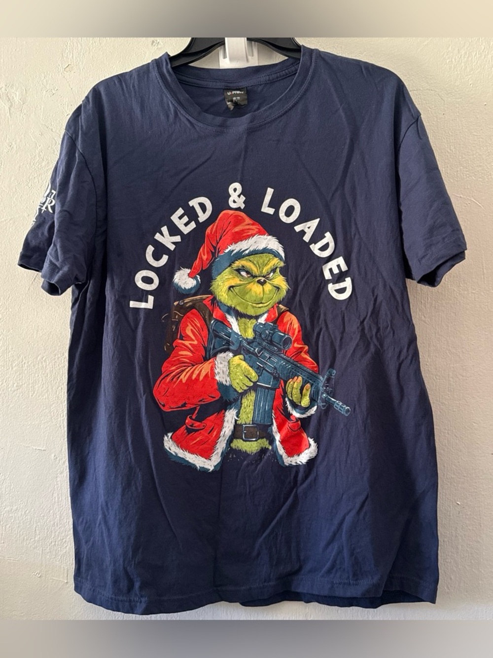 Navy blue Grinch Christmas graphic tee #grinch #christmas size large